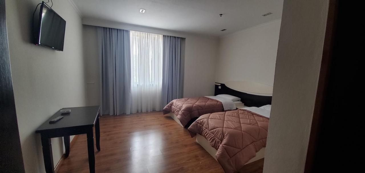 Hotel Alysa Korce Extérieur photo