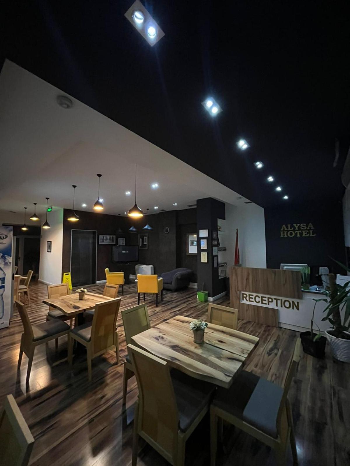 Hotel Alysa Korce Extérieur photo