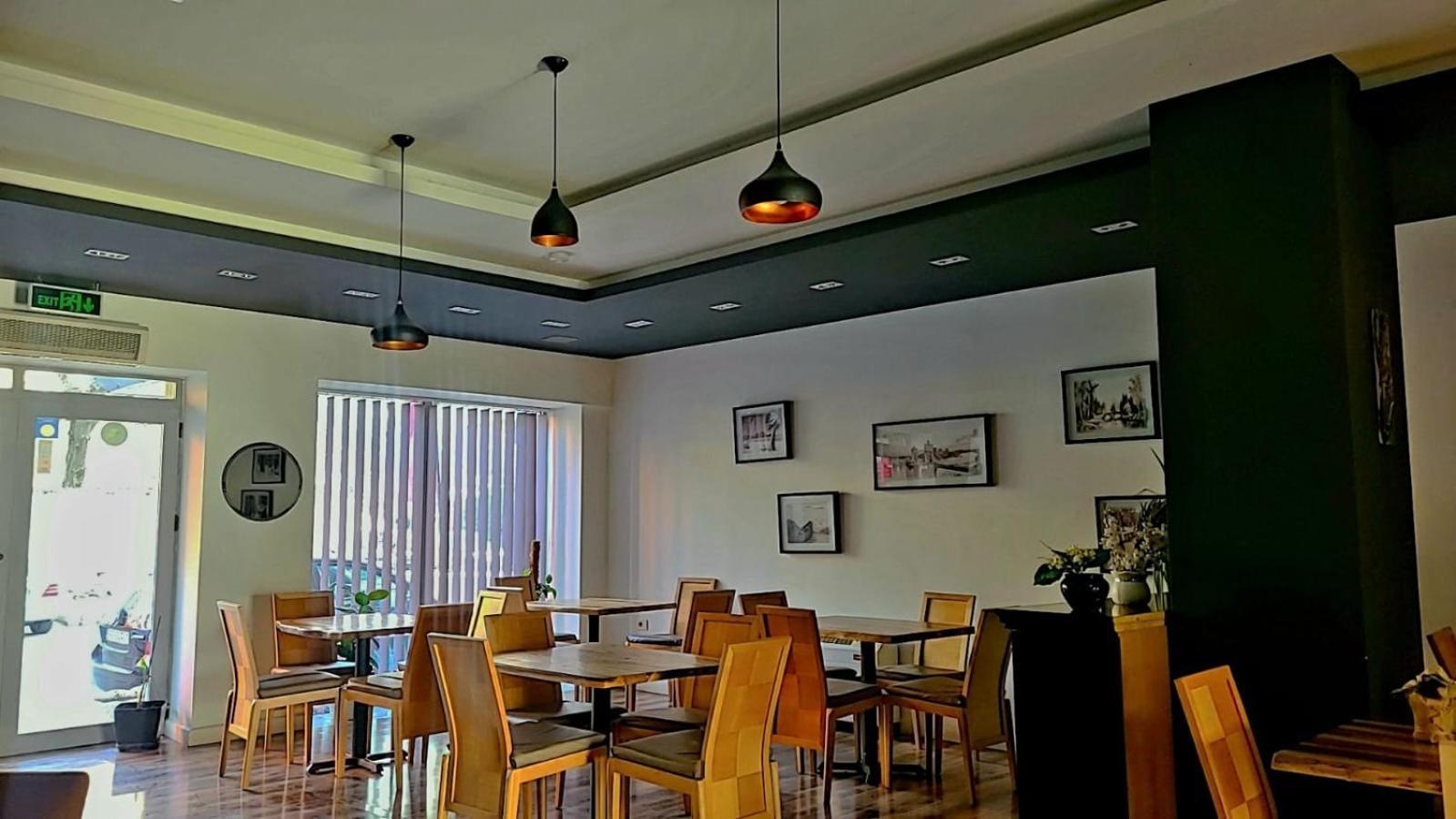 Hotel Alysa Korce Extérieur photo